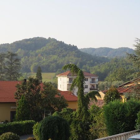 Casa Giordano Bed & Breakfast Mombello Monferrato Luaran gambar